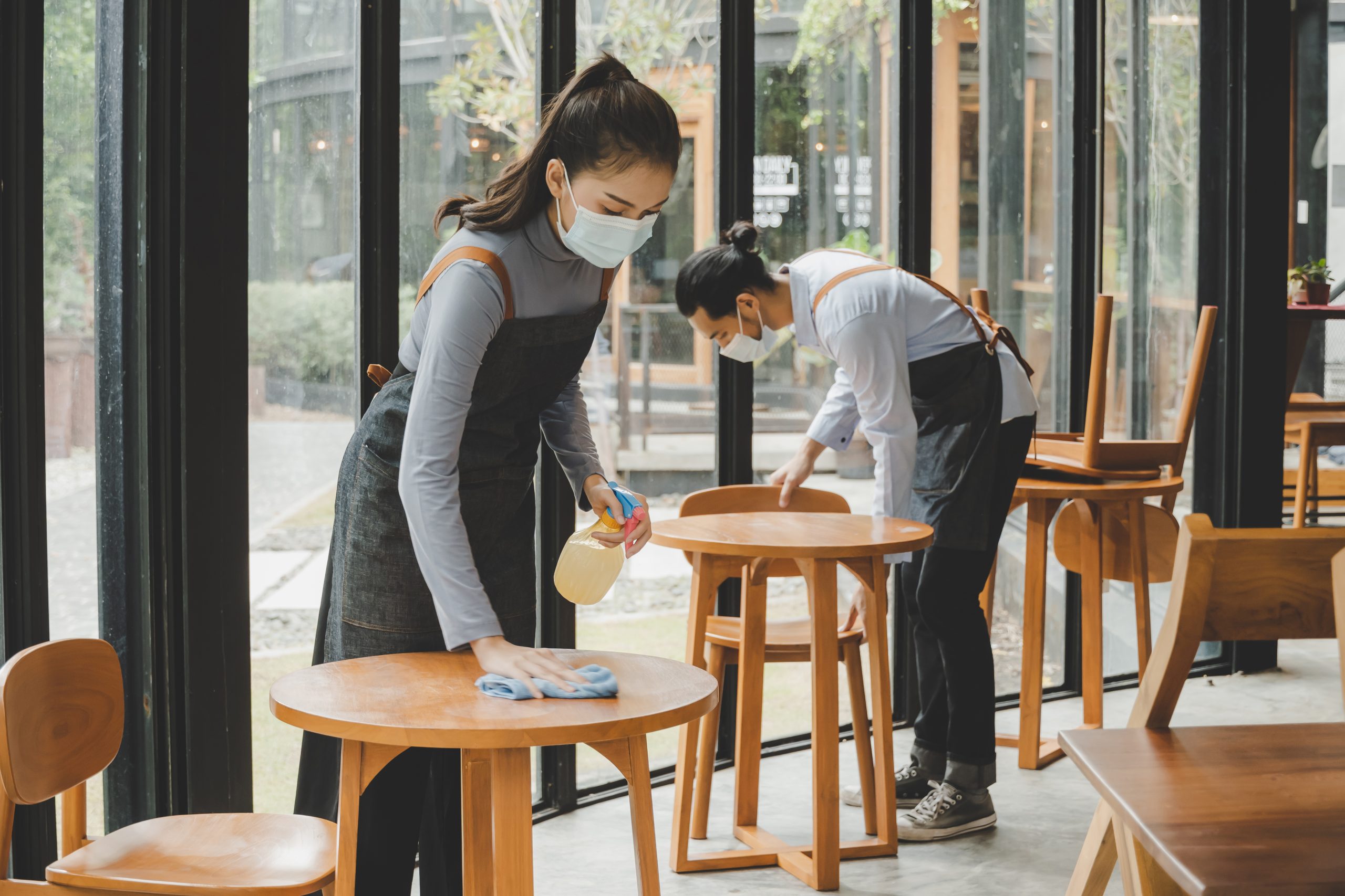Sử Dụng Không Đúng Hóa Chất Vệ Sinh Cho Từng Khu Vực