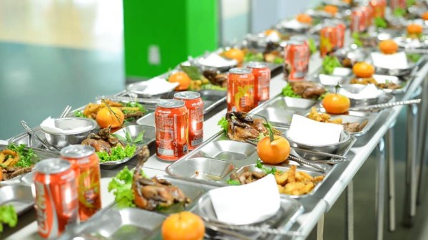 ROXX giải pháp vệ sinh cho suất ăn công nghiệp